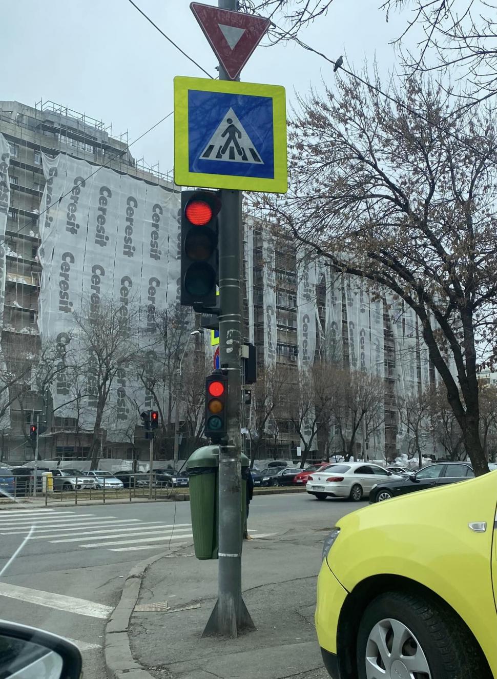 O intersecție din București a fost reconfigurată. Noile reguli pe care trebuie să le respecte șoferii 887127