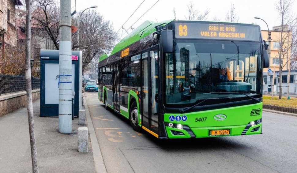 Troleibuzele Solaris, puse în circulaţie pe străzile din Bucureşti, pe liniile STB 93 şi 61