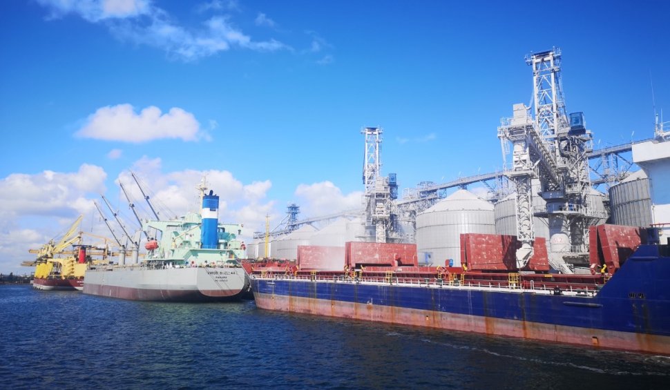 Echipajul ucrainean al unei nave cu grâu, sosită în Portul Constanța, a intrat în grevă pentru neplata salariilor: "S-au împrumutat pentru a supravieţui"