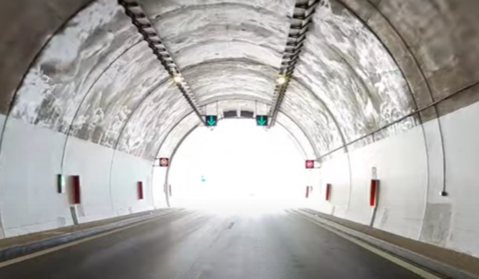 Imagini cu cel mai lung tunel de autostradă din Bulgaria. Drumul către Grecia este mult mai scurt de acum