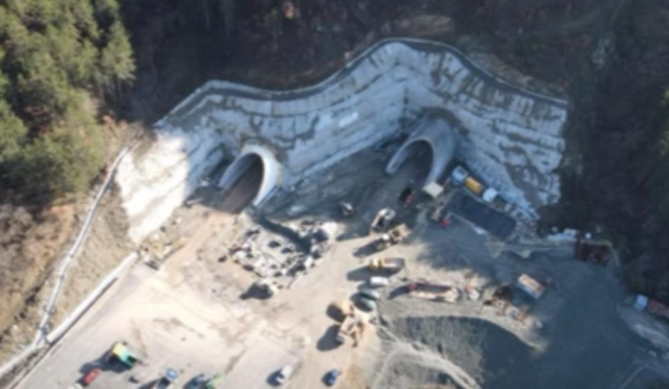 Imagini cu cel mai lung tunel de autostradă din Bulgaria. Drumul către Grecia este mult mai scurt de acum 887928