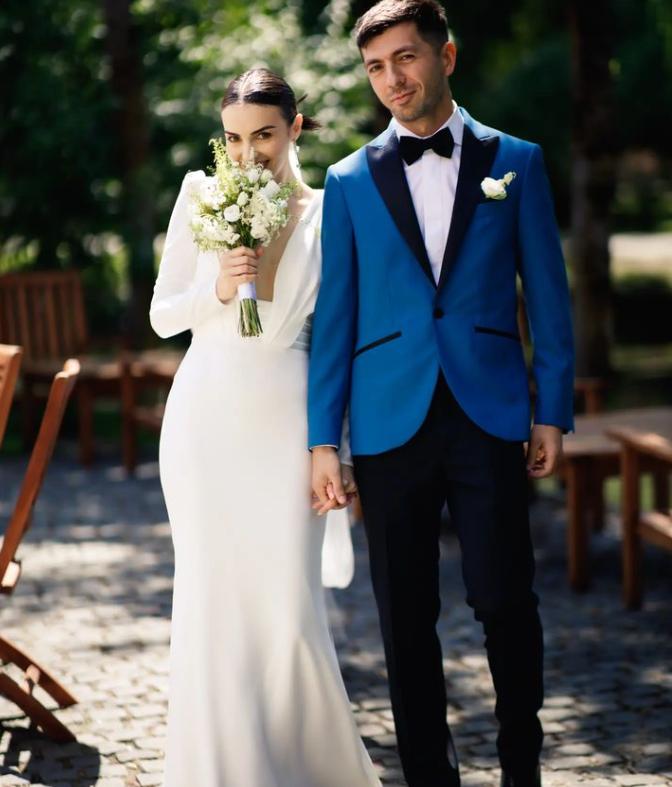 Mircea Bravo a devenit tătic de fetiță | "Seamănă mult cu mine, e foarte cuminte și tolerantă cu cei din jurul ei" 887994