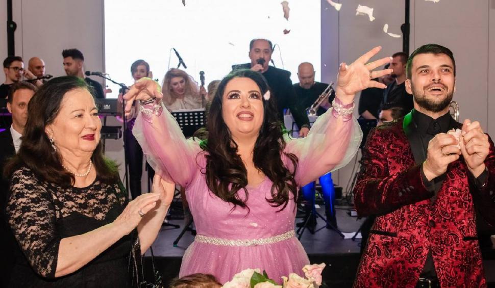 Oana Roman, mesaj sfâşietor după moartea Mioarei Roman: "Drum lin în lumină, mama mea bună şi frumoasă. Tot ce sunt îţi datorez" 888032