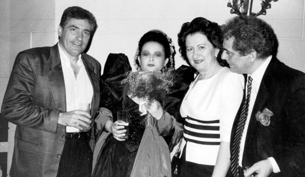 Oana Roman, mesaj sfâşietor după moartea Mioarei Roman: "Drum lin în lumină, mama mea bună şi frumoasă. Tot ce sunt îţi datorez" 888035