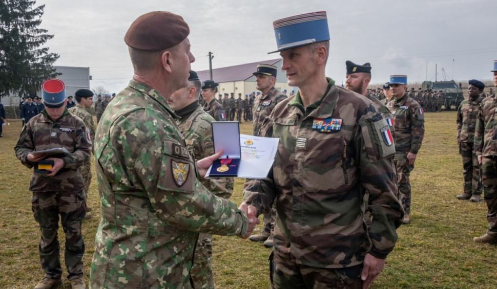 Schimbare la comanda Grupului de luptă al NATO din România 888233