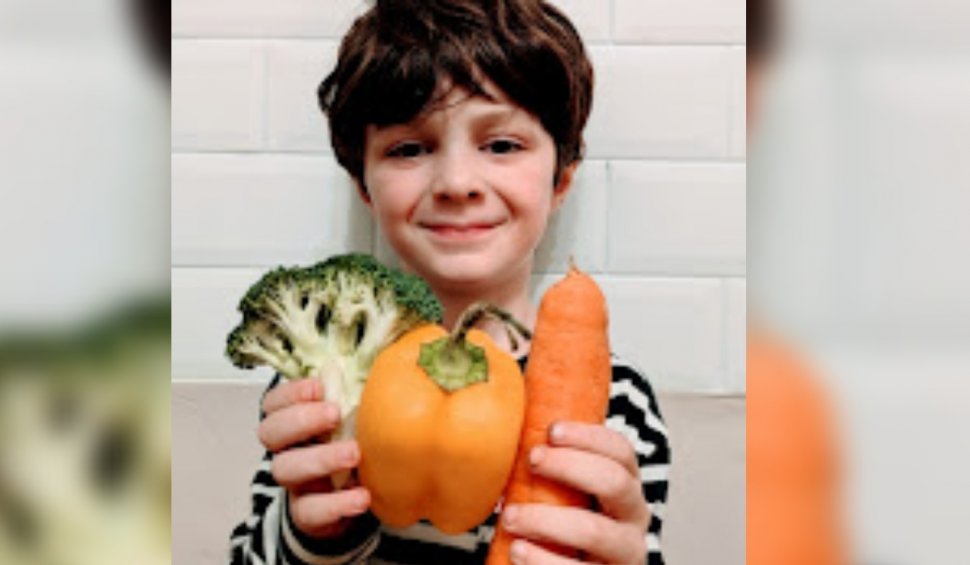 Visul unui copil de şase ani de a salva planeta | A devenit vegetarian și a lansat un canal de YouTube | Ce mesaj le transmite tuturor părinţilor