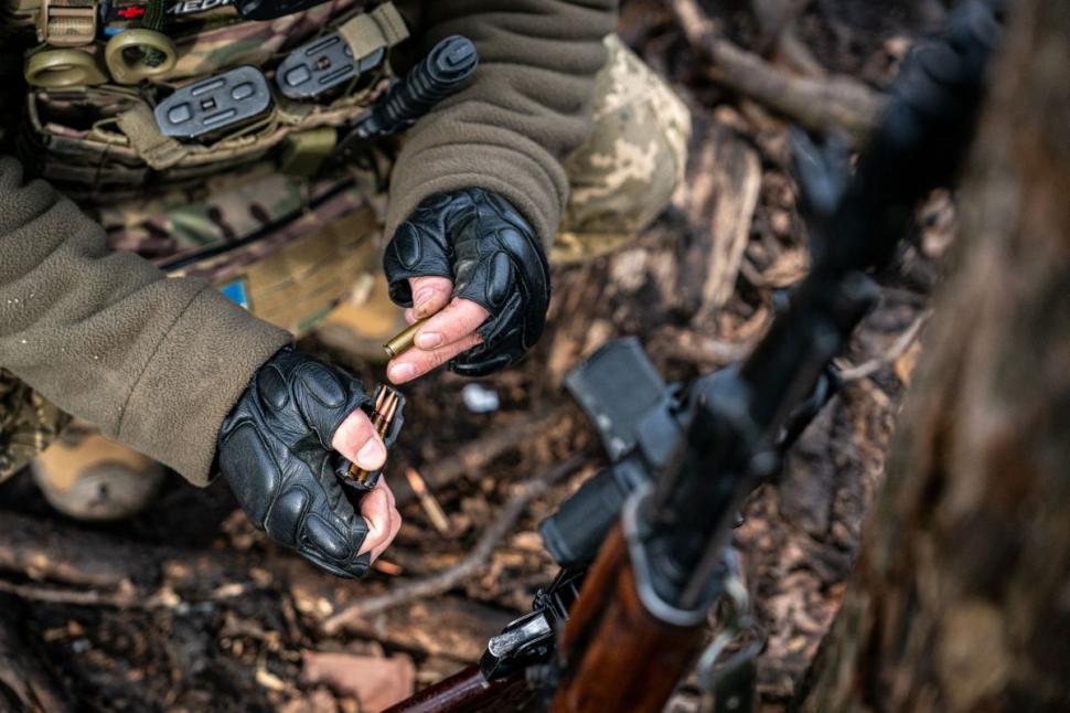 Doi ani de război al Rusiei în Ucraina. Moscova și-a găsit parteneri care-i furnizează arme, Kievul se chinuie să reziste iar Occidentul se luptă cu oboseala, imperativele electorale și indecizia 888271