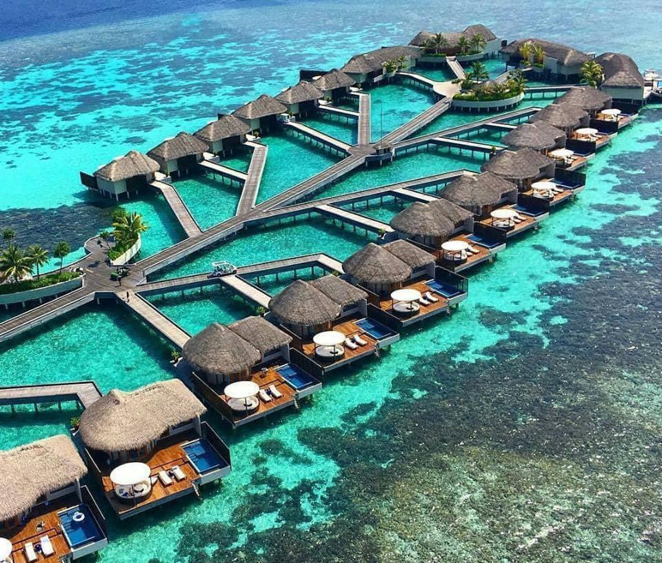 Locul în care nu trebuie să bei apă de la robinet sau să faci gesturi de afecțiune în public. Destinația este populară printre români 887852