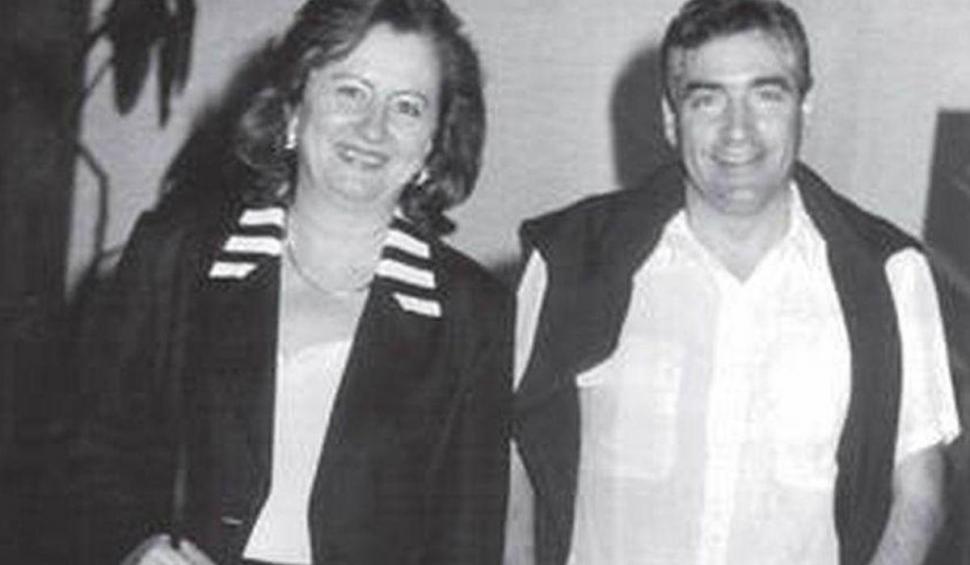 Petre Roman a mers la capela unde e depus trupul fostei sale soţii. "Nu cred că era pregătit pentru asta" 888516