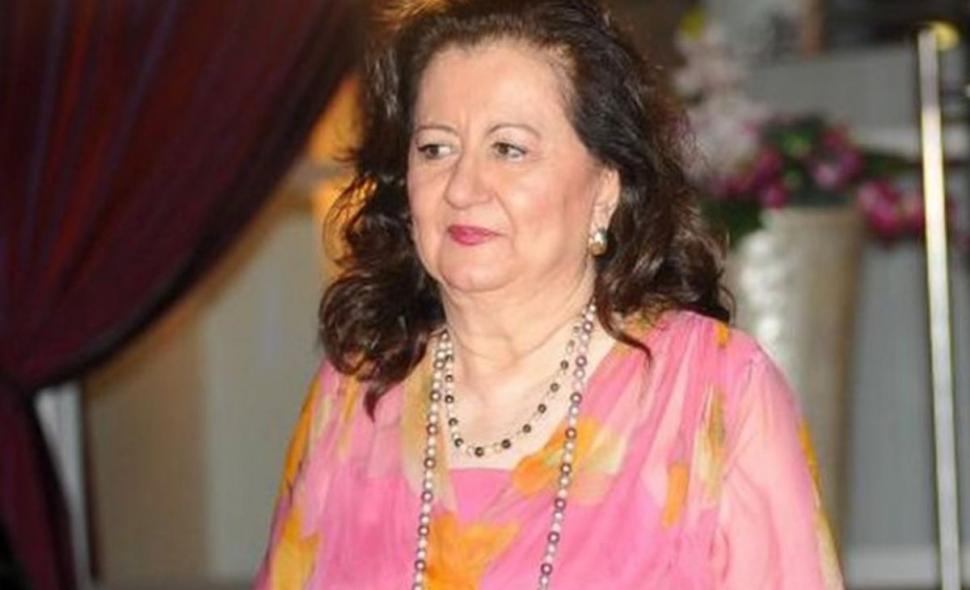 Petre Roman a mers la capela unde e depus trupul fostei sale soţii. "Nu cred că era pregătit pentru asta" 888530