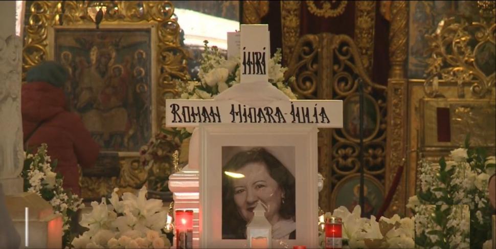 Colivă cu foiţă de aur la înmormântarea de lux a Mioarei Roman 888660