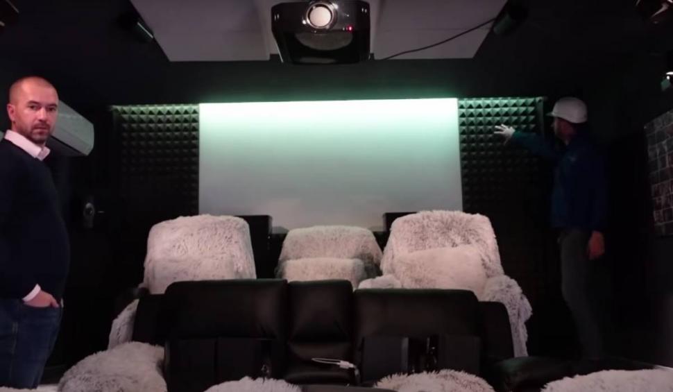 Imagini din vila de lux în care locuiește Liviu Vârciu împreună cu familia. Are buncăr şi cinema 889049