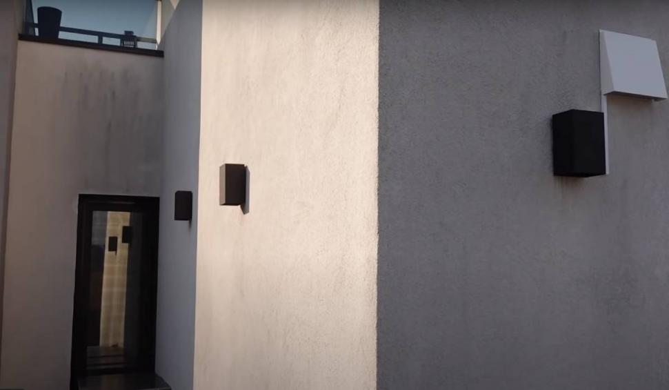 Imagini din vila de lux în care locuiește Liviu Vârciu împreună cu familia. Are buncăr şi cinema 889050