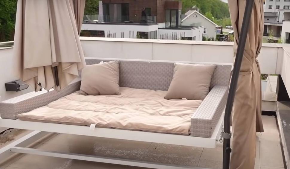 Imagini din vila de lux în care locuiește Liviu Vârciu împreună cu familia. Are buncăr şi cinema 889054