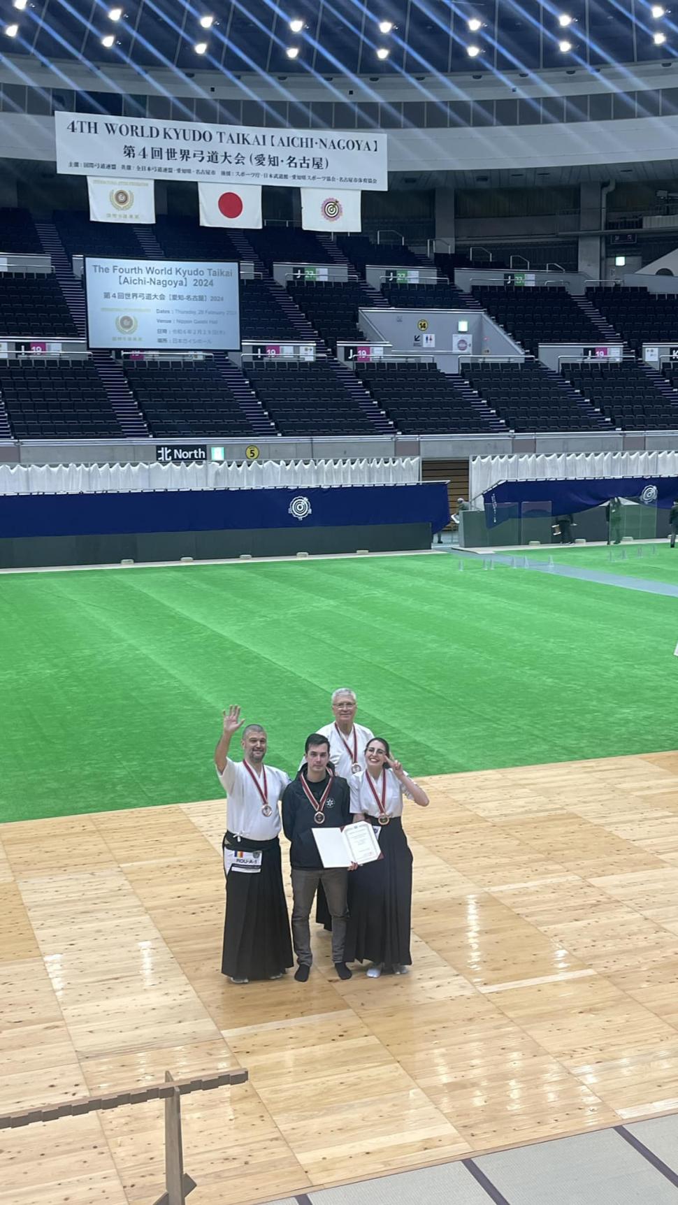 România, locul 3 la Campionatul Mondial de Kyudo din Japonia. Competiţia, organizată sub patronajul Casei Imperiale 889351