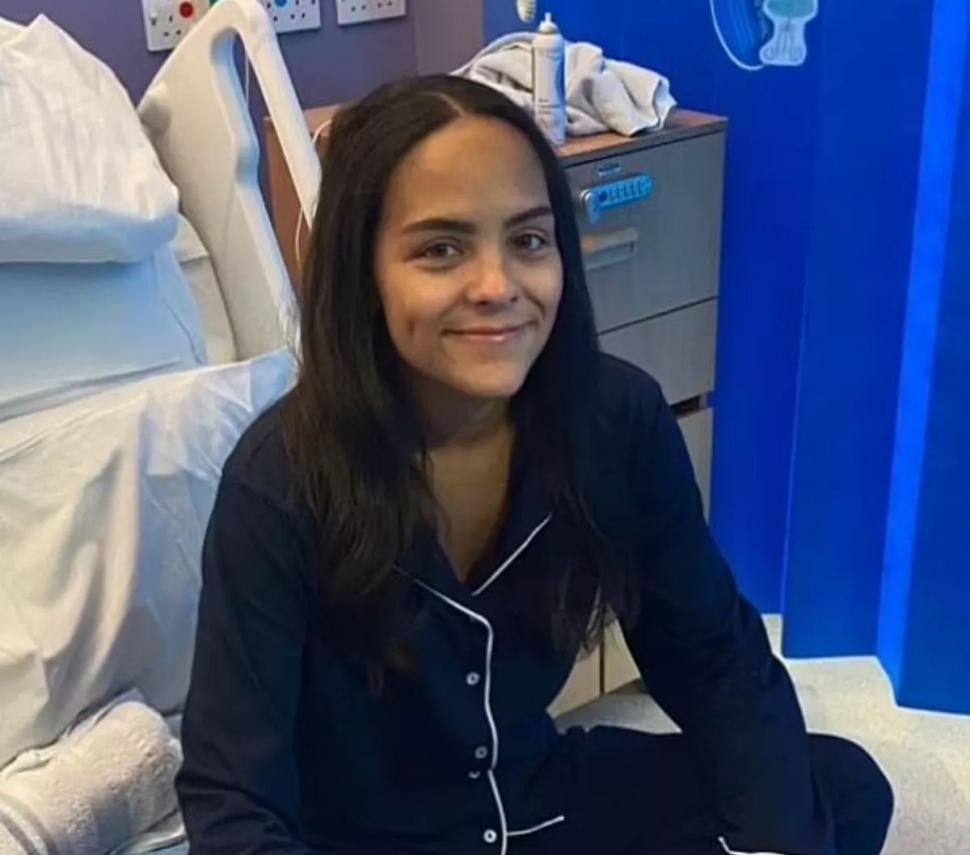 "Mi-am iubit viața, m-am bucurat de fiecare clipă”. O tânără și-a anunțat moartea pe o rețea de socializare, după ce a fost diagnosticată cu o formă rară de cancer 889335