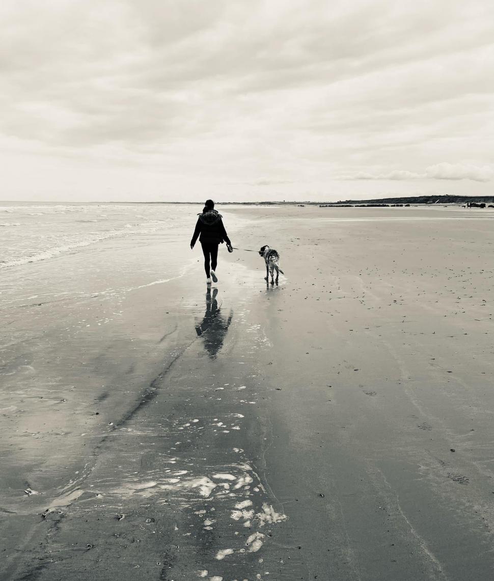 "Mi-am iubit viața, m-am bucurat de fiecare clipă”. O tânără și-a anunțat moartea pe o rețea de socializare, după ce a fost diagnosticată cu o formă rară de cancer 889340