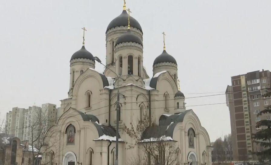 "Nu ți-a fost frică! Nu ne este frică!" Aleksei Navalnîi, aplaudat de mii de oameni la slujba de înmormântare și îngropat cu piesa "My way" a lui Frank Sinatra pe fundal 889463