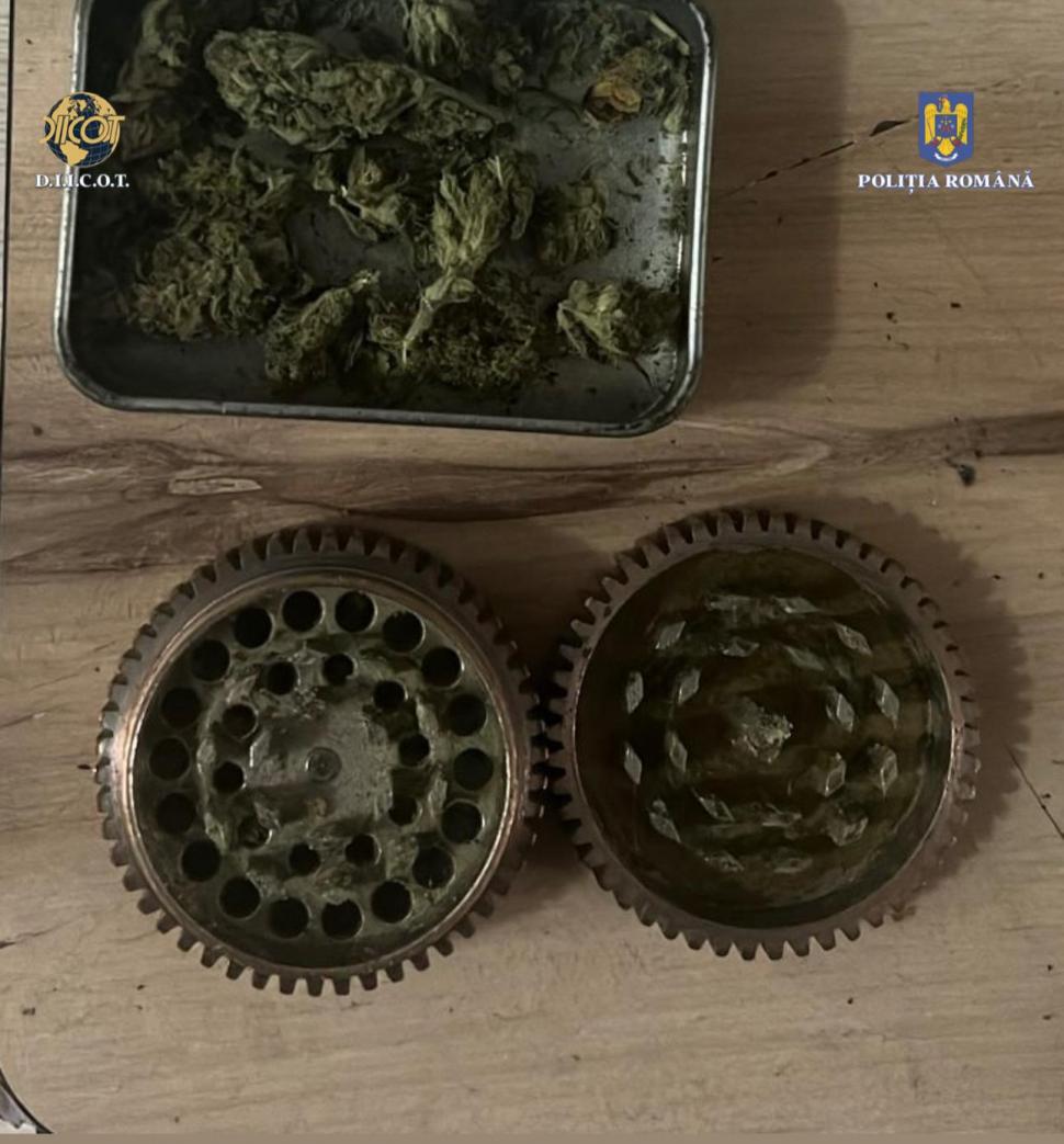 Cântărețul Gheboasă, suspect într-un dosar de deținere de droguri de risc, pentru consum propriu 889612