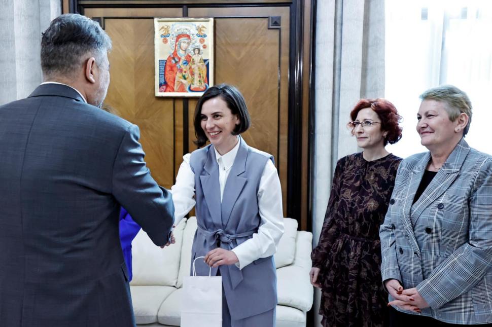 Marcel Ciolacu: Împreună, alegem viața! Lucrăm alături de societatea civilă în sprijinul pacienților oncologici 889910