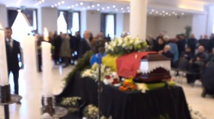 "Am mintea foarte limpede și nu știu ce să fac cu inima asta, să nu mai bată!" | Ultimele clipe ale lui Dinu Săraru, evocate de fiica acestuia 889933