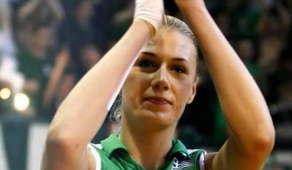  Elevii şi colegii Ruxandrei Dumitrescu, ultim omagiu în sala de sport: "A fost mai mult decât un model... A fost ca o mamă" 889976