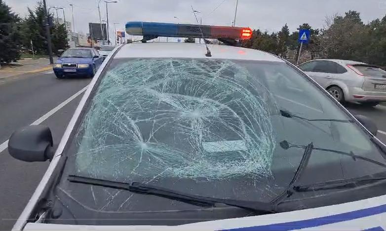Fată de 15 ani, lovită de o maşină de poliţie aflată în misiune, în Constanţa 890056