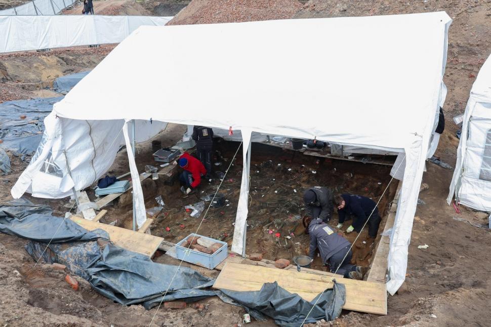 Cea mai mare groapă comună din Europa a fost descoperită în Germania. Părerea experților despre cele 1.000 de schelete găsite 890377