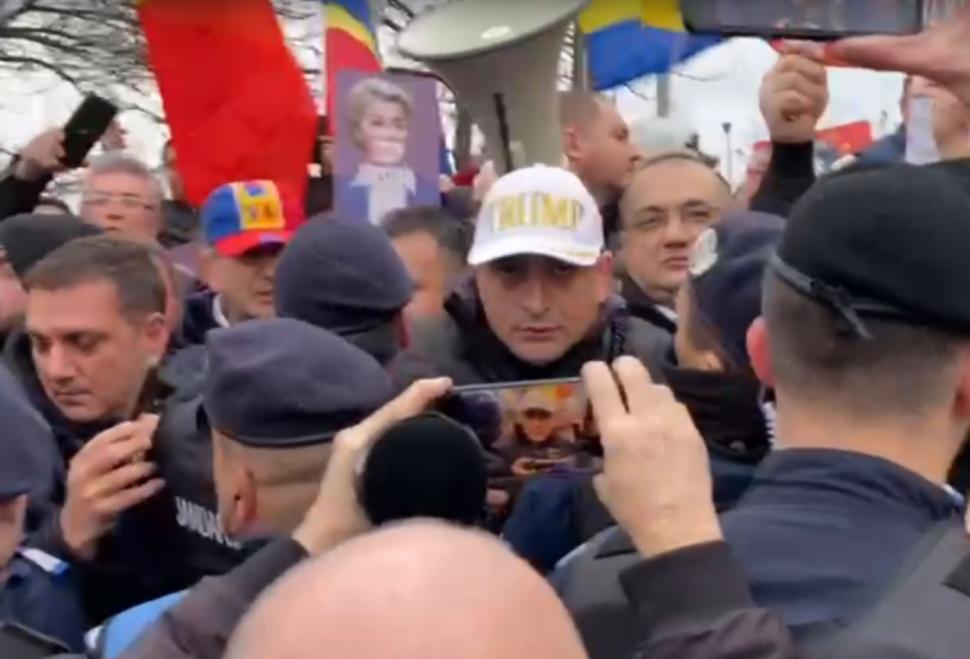 Incidente la protestul AUR de la Congresul liderilor europeni 890414