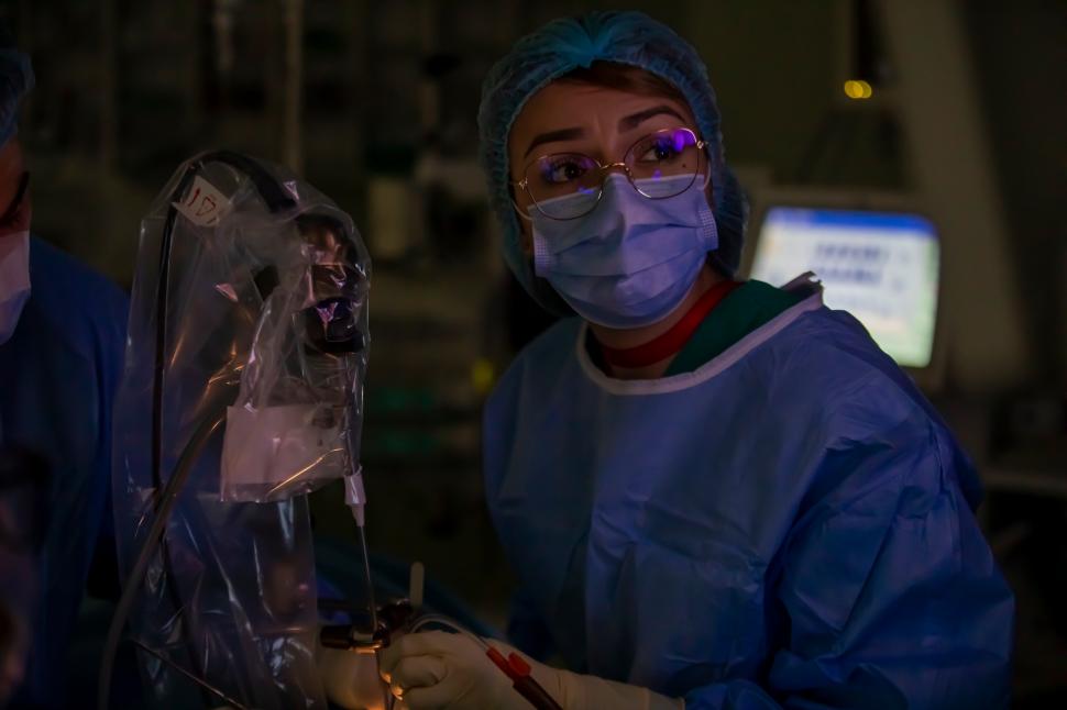 Prima operație pe creier prin pleoapă a avut loc la Spitalul Militar Central din Capitală 890930