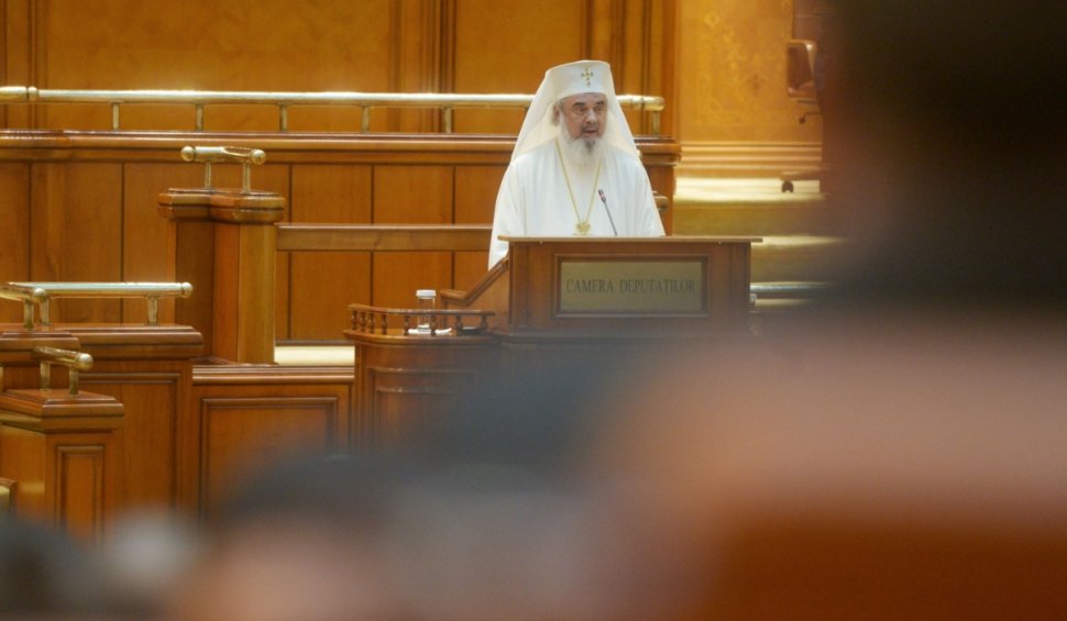 Parlamentarii, mai aproape de Dumnezeu. Camera Deputaţilor îşi face capelă ortodoxă