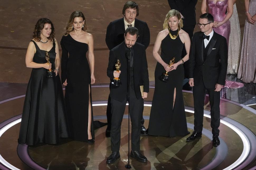 Câștigător la Premiile Oscar 2024: "Sunt primul regizor care nu și-ar fi dorit să fie pe această scenă" 891192