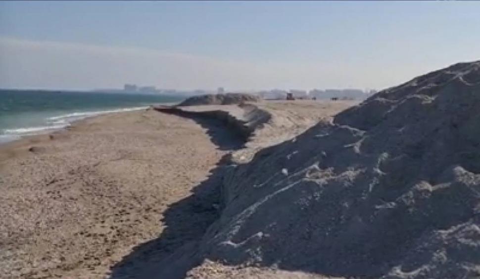 Fenomen uluitor pe plajă în Mamaia. Ce spun specialiștii despre apariția dunelor de nisip 891174