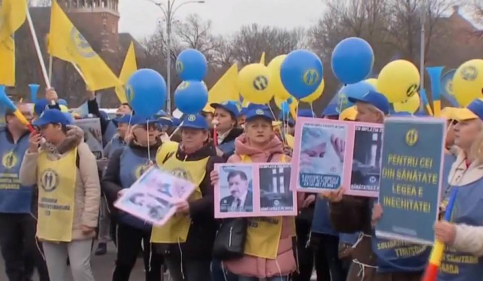 Blocaj în Sănătate | Peste 5.000 de membri FSSR ies astăzi în stradă. S-ar putea declanșa o grevă generală 891161
