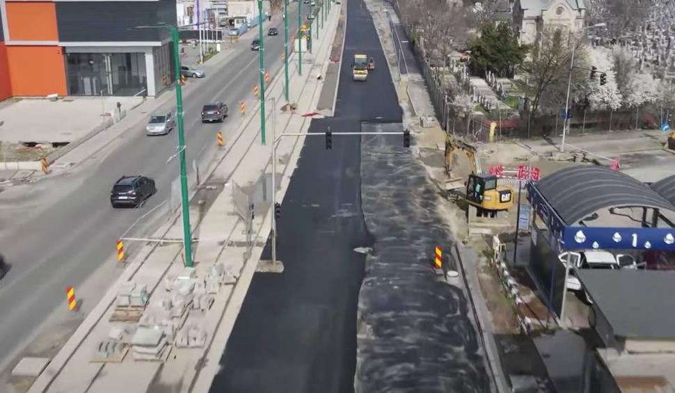 Dorel lovește din nou, acum în Timișoara. A pus un stâlp în mijlocul unei șosele proaspăt asfaltate 891382