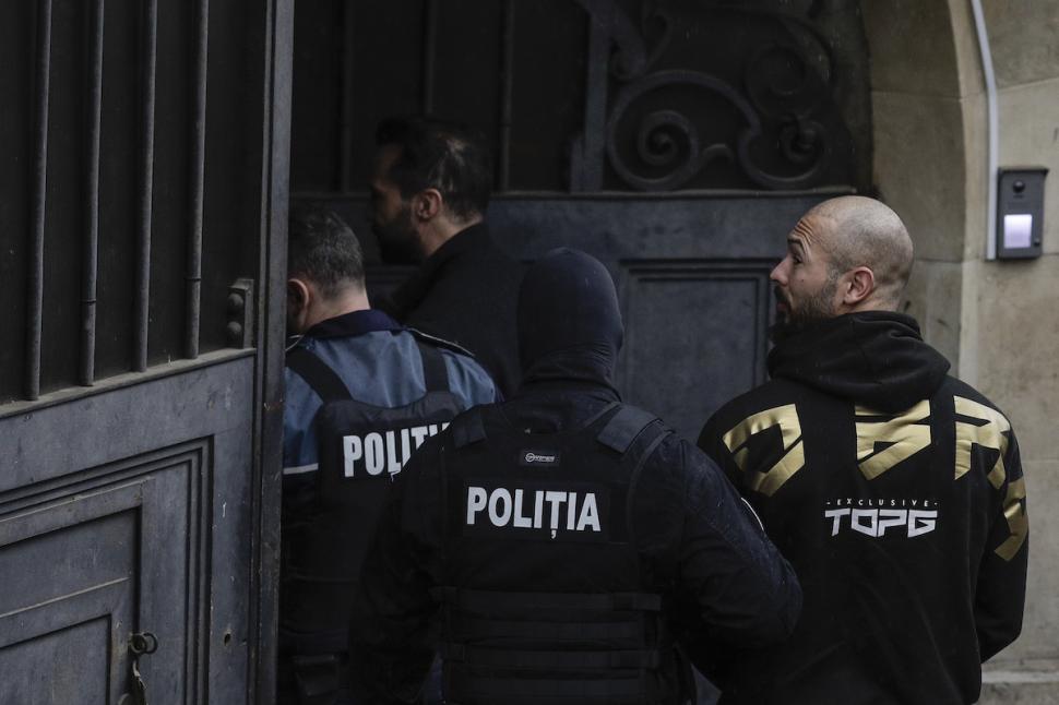 Frații Tate, reținuți din nou în baza unor mandate europene de arestare emise de Marea Britanie 891375