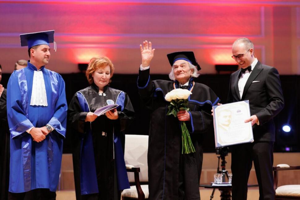 Neurochirurgul Leon Dănăilă, Doctor Honoris Causa la Universitatea de Vest din Arad: "Pentru mine, viața înseamnă ceilalți" 891321