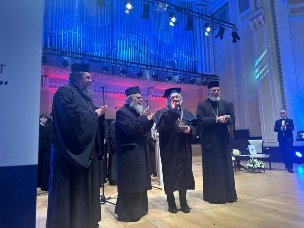 Neurochirurgul Leon Dănăilă, Doctor Honoris Causa la Universitatea de Vest din Arad: "Pentru mine, viața înseamnă ceilalți" 891322