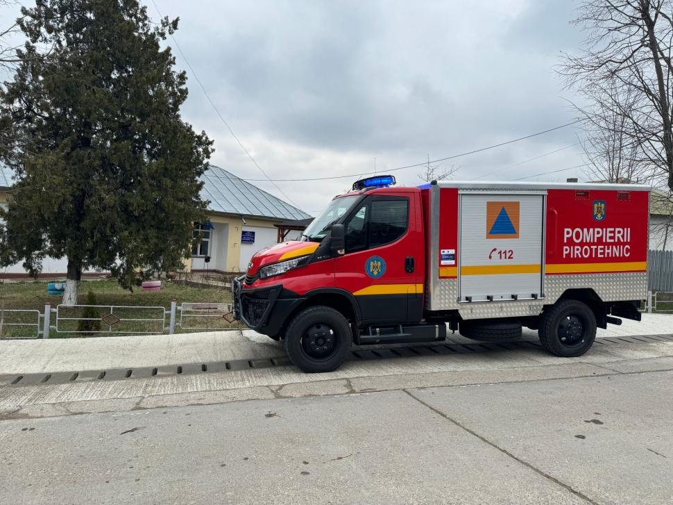 Un elev de clasa a 8-a a venit cu un obuz la școală, în Galați. Autoritățile intervin la fața locului 891874