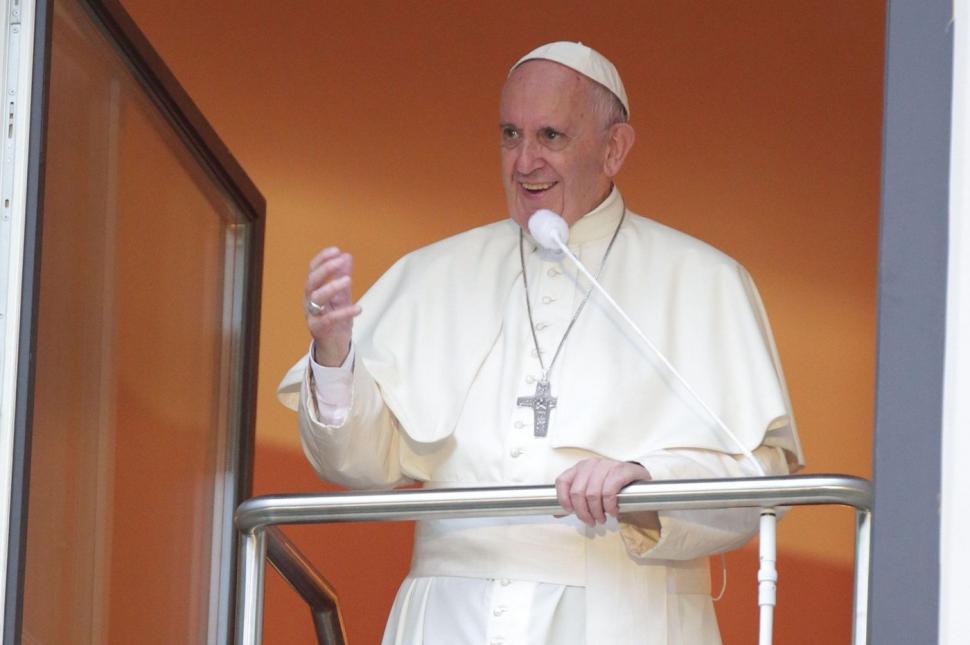 Papa Francisc, dezvăluiri în autobiografia sa: "Am fost orbit de o fată. Avusesem deja o iubită înainte" 891773