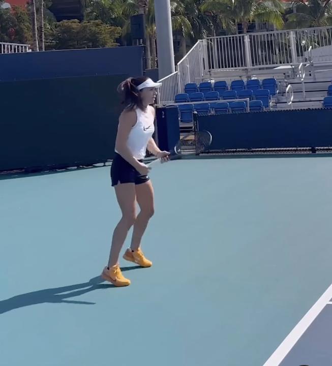 Simona Halep, primele imagini de la antrenamente, pe terenul de tenis de la Miami 891806