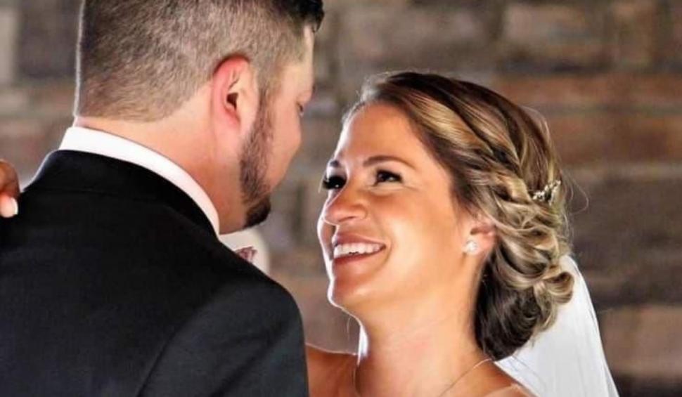 O profesoară a murit la vârsta de doar 29 de ani, după ce s-a prăbușit în timpul orelor de curs | Urma să devină mamă în patru săptămâni: ”Mi se rupe inima” 892046