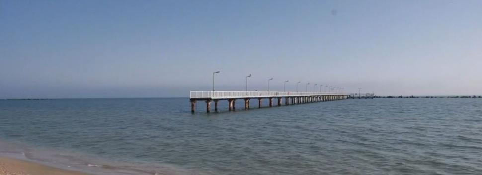 Pasarela din stațiunea Mamaia rămâne închisă și în acest sezon estival. Procesul de reabilitare nici măcar nu a început 892206