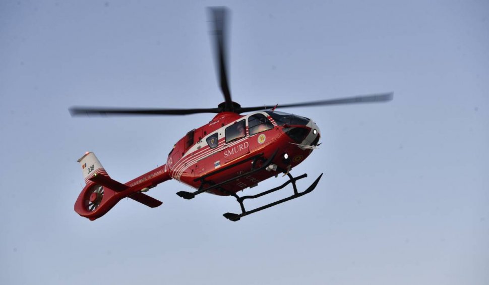 Grav accident în Dâmbovița! Patru persoane, transportate de urgență la spital | Elicopterul SMURD a fost solicitat de urgență