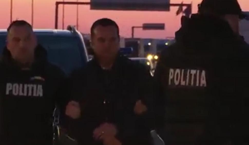 Cătălin Cherecheş, primarul fugar din Baia Mare, a fost adus în România pentru a-şi ispăşi pedeapsa 892699