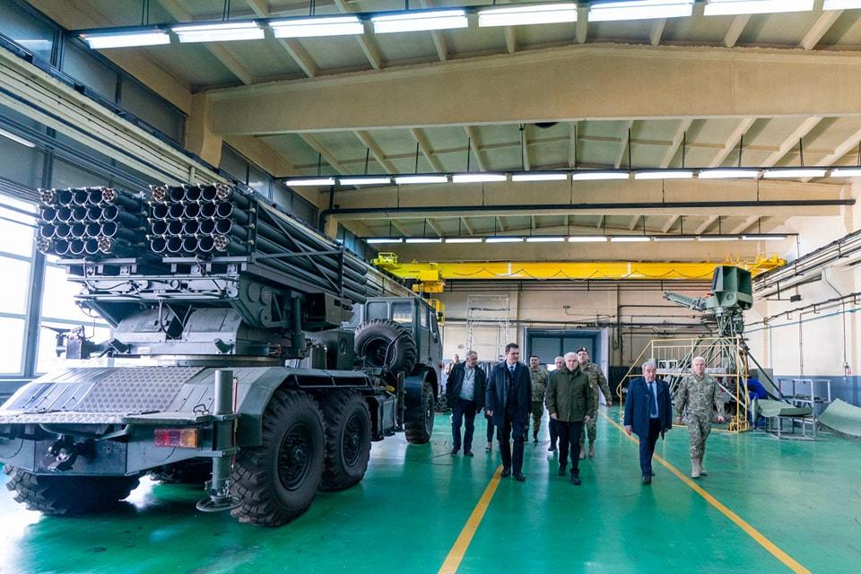 Angel Tîlvăr, ministrul Apărării: "Avioanele F-16 vor avea parte de mentenanță la cele mai înalte standarde" 892821