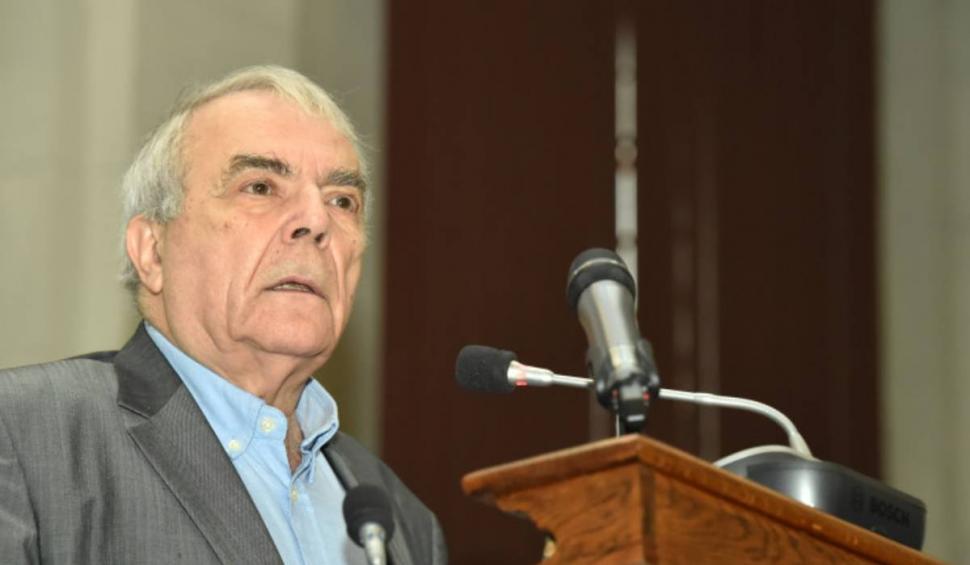 A murit Nicolae Manolescu. Președintele Uniunii Scriitorilor din România s-a stins din viață la 84 de ani 893487