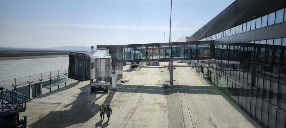 Aeroportul Iaşi va inaugura noul terminal vinerea viitoare. Investiția se apropie de 100 de milioane de euro 893460