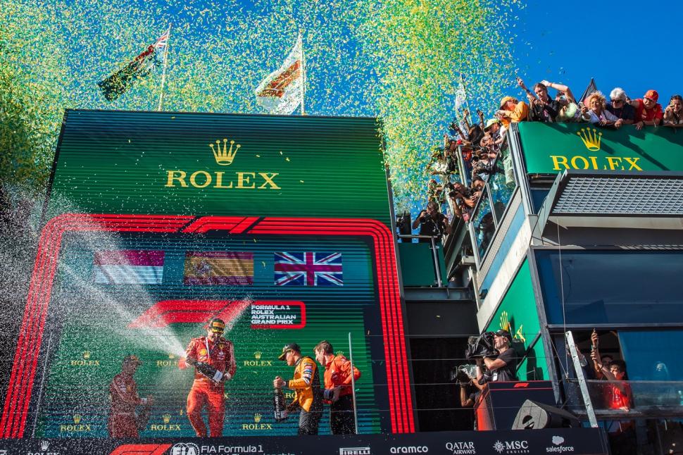 Carlos Sainz a câștigat Marele Premiu al Australiei la Formula 1! Abandon pentru Max Verstappen 893537