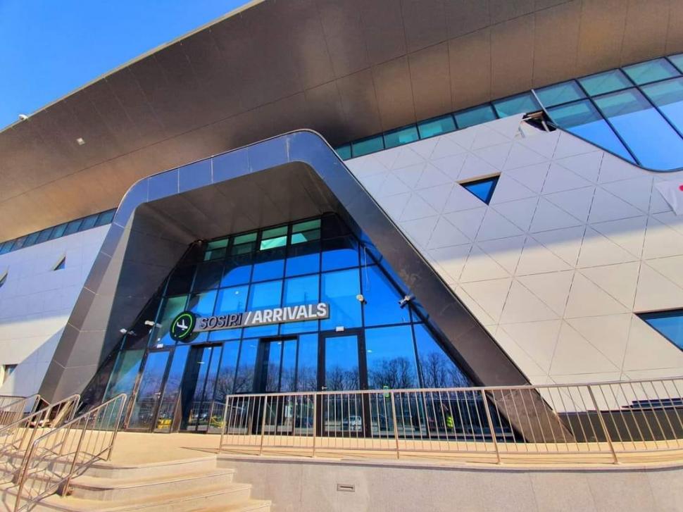 Încep cursele aeriene de pe terminalul nou al Aeroportului Iași. Data primul zbor Schengen | "Copiii trebuie să fie însoţiţi de documente adecvate" 893902
